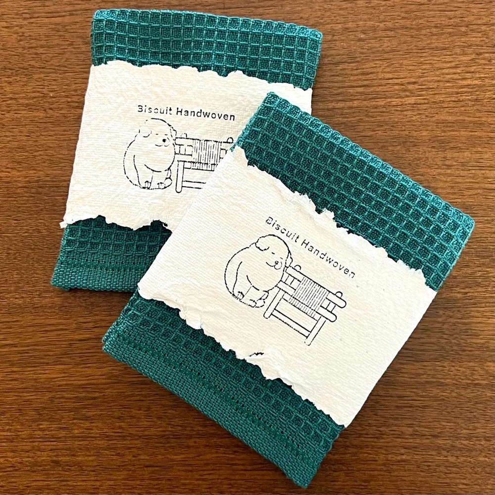 One Handwoven Waffle Weave Bath Mitts in Dark Green